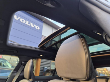 Photo 20 du bon plan VOLVO V60 B4 197ch Ultra Style Dark DCT 7 occasion à 51990 €