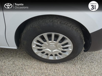 Photo 16 du bon plan TOYOTA ProAce VUL Medium 2.0 D-4D 140 Business BVA RC23 occasion à 32850 €