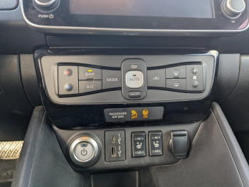 Photo 8 du bon plan NISSAN Leaf 217ch e+ 62kWh Tekna 21.5 occasion à 21900 €