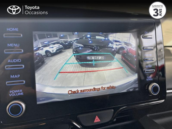 Photo 17 du bon plan TOYOTA Yaris 120 VVT-i Dynamic 5p MY22 occasion à 17990 €