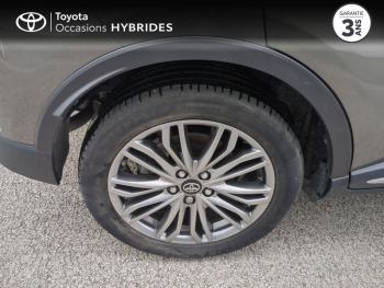 Photo 16 du bon plan TOYOTA C-HR 184h Distinctive 2WD E-CVT MY20 occasion à 21490 €