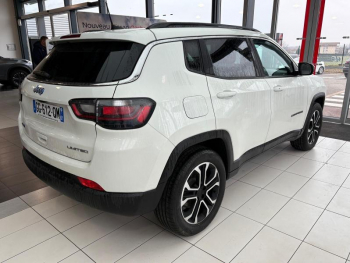 Photo 31 du bon plan JEEP Compass 1.3 Turbo T4 190ch PHEV 4xe Limited AT6 eAWD occasion à 27490 €