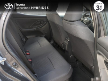 Photo 7 du bon plan TOYOTA Yaris 116h Dynamic Business 5p + Programme Beyond Zero Academy MY22 occasion à 21990 €