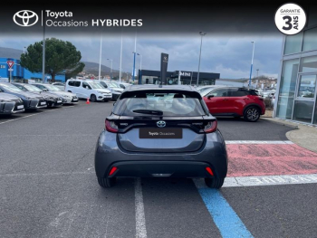 Photo 4 du bon plan TOYOTA Yaris 116h Dynamic Business 5p + Programme Beyond Zero Academy MY22 occasion à 19490 €