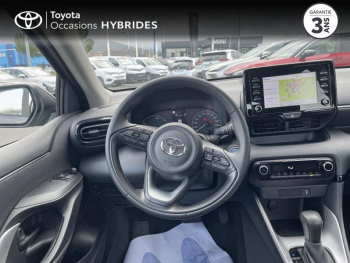 Photo 9 du bon plan TOYOTA Yaris 116h Dynamic Business 5p + Programme Beyond Zero Academy MY22 occasion à 19490 €