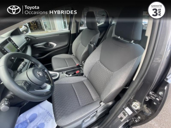 Photo 11 du bon plan TOYOTA Yaris 116h Dynamic Business 5p + Programme Beyond Zero Academy MY22 occasion à 19490 €