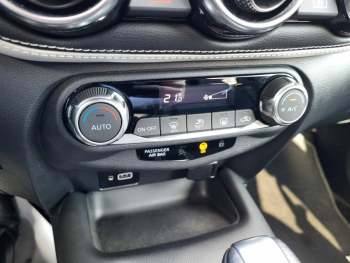 Photo 23 du bon plan NISSAN Juke 1.6 Hybrid 143ch Première Edition 2022.5 occasion à 21890 €