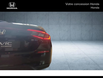Photo 8 du bon plan HONDA Civic 2.0 i-MMD 184ch e:HEV Sport occasion à 37490 €