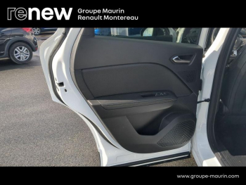 Photo 18 du bon plan RENAULT Captur 1.6 E-Tech hybride 145ch Engineered occasion à 26490 €