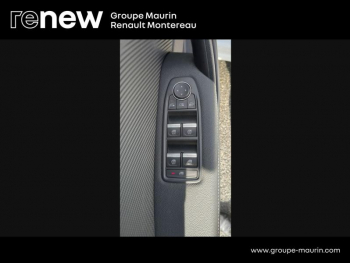 Photo 21 du bon plan RENAULT Captur 1.6 E-Tech hybride 145ch Engineered occasion à 26490 €