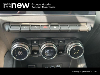 Photo 30 du bon plan RENAULT Captur 1.6 E-Tech hybride 145ch Engineered occasion à 26490 €