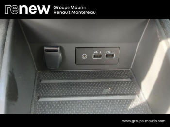 Photo 31 du bon plan RENAULT Captur 1.6 E-Tech hybride 145ch Engineered occasion à 26490 €