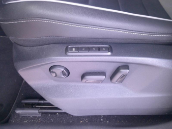 Photo 12 du bon plan VOLKSWAGEN Tiguan 1.4 eHybrid 245ch R-Line DSG6 occasion à 42501 €