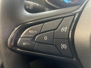 Photo 14 du bon plan RENAULT Zoe Life charge normale R110 Achat Intégral - 20 occasion à 13990 €
