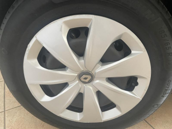 Photo 18 du bon plan RENAULT Zoe Life charge normale R110 Achat Intégral - 20 occasion à 13990 €