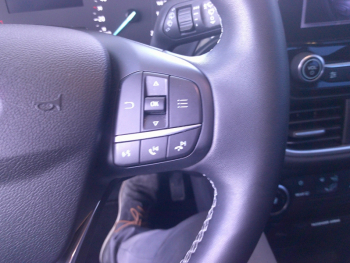 Photo 13 du bon plan FORD Puma 1.0 Flexifuel 125ch S&S mHEV Titanium occasion à 21900 €