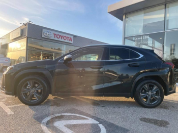 Photo 2 du bon plan LEXUS UX 300h 2WD Luxe occasion à 41790 €
