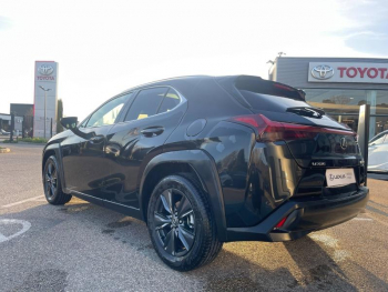 Photo 3 du bon plan LEXUS UX 300h 2WD Luxe occasion à 41790 €