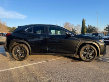 Photo 6 du bon plan LEXUS UX 300h 2WD Luxe occasion à 41790 €