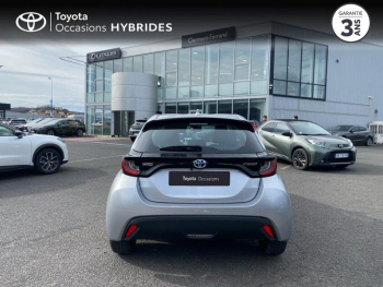 Photo 4 du bon plan TOYOTA Yaris 116h Dynamic Business 5p + Programme Beyond Zero Academy MY22 occasion à 19990 €