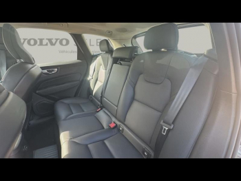 Photo 6 du bon plan VOLVO XC60 T6 Hybride Rechargeable 253 + 145ch Ultra Style Dark Geartronic 8 AWD occasion à 57990 €