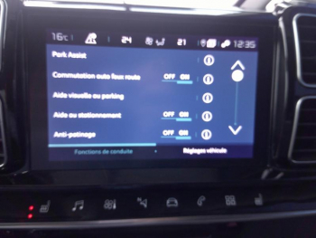 Photo 8 du bon plan CITROEN C5 Aircross Hybrid 225ch Shine Pack e-EAT8 occasion à 25900 €