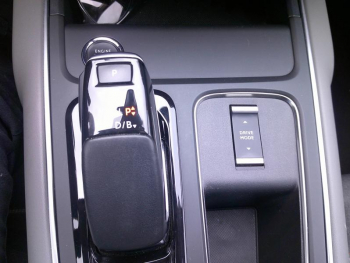 Photo 11 du bon plan CITROEN C5 Aircross Hybrid 225ch Shine Pack e-EAT8 occasion à 25900 €