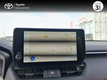 Photo 15 du bon plan TOYOTA RAV4 2.5 Hybride Rechargeable 306ch Design Business AWD-i MY25 occasion à 49690 €