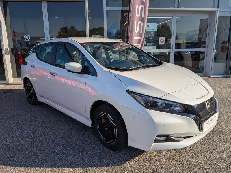 Bon plan NISSAN Leaf 150ch 40kWh Acenta 22 occasion à 15490 €