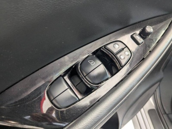 Photo 13 du bon plan NISSAN Leaf 150ch 40kWh N-Connecta 21 occasion à 16490 €