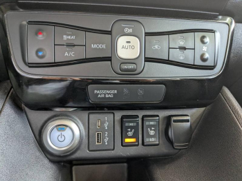 Photo 14 du bon plan NISSAN Leaf 150ch 40kWh N-Connecta 21 occasion à 16490 €