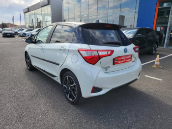 Photo 4 du bon plan TOYOTA Yaris 100h Collection 5p RC18 occasion à 13190 €