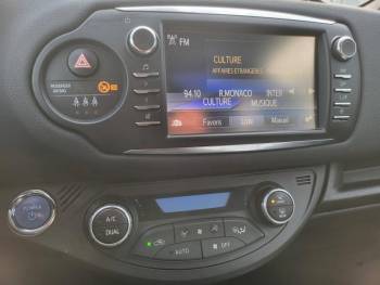 Photo 15 du bon plan TOYOTA Yaris 100h Collection 5p RC18 occasion à 13190 €