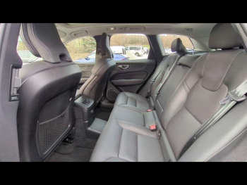 Photo 6 du bon plan VOLVO XC60 T6 AWD 253 + 145ch Plus Style Dark Geartronic occasion à 53990 €