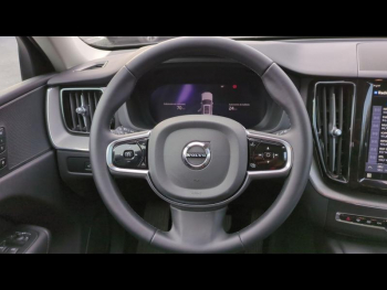Photo 8 du bon plan VOLVO XC60 T6 AWD 253 + 145ch Plus Style Dark Geartronic occasion à 53990 €