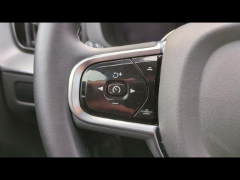 Photo 10 du bon plan VOLVO XC60 T6 AWD 253 + 145ch Plus Style Dark Geartronic occasion à 53990 €