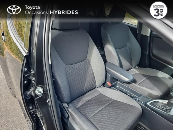 Photo 6 du bon plan TOYOTA Yaris 116h Design 5p MY22 occasion à 20980 €