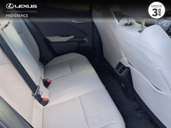 Photo 7 du bon plan LEXUS UX 250h Luxe 2WD occasion à 29980 €