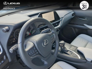 Photo 21 du bon plan LEXUS UX 250h Luxe 2WD occasion à 29980 €