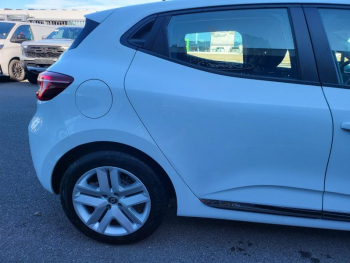 Photo 5 du bon plan RENAULT Clio 1.0 TCe 100ch Business GPL -21N occasion à 14770 €