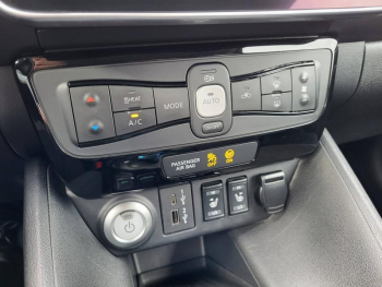 Photo 15 du bon plan NISSAN Leaf 150ch 40kWh N-Connecta 22 occasion à 15790 €