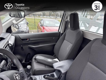 Photo 12 du bon plan TOYOTA Hilux VUL 2.4 D-4D ChÃ¢ssis-Cabine 2WD RC23 occasion à 34800 €