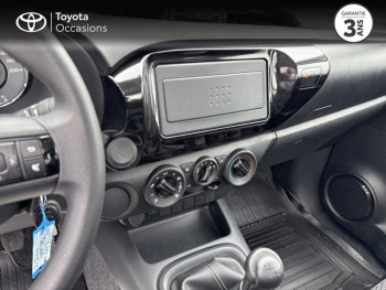 Photo 15 du bon plan TOYOTA Hilux VUL 2.4 D-4D ChÃ¢ssis-Cabine 2WD RC23 occasion à 34800 €