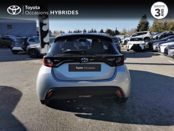 Photo 18 du bon plan TOYOTA Yaris 116h Dynamic Business 5p + Programme Beyond Zero Academy MY22 occasion à 18990 €