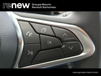 Photo 22 du bon plan RENAULT Clio 1.6 E-Tech 145ch full hybrid Evolution occasion à 18900 €