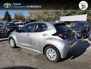 Photo 3 du bon plan TOYOTA Yaris 116h Dynamic Business 5p + Programme Beyond Zero Academy MY22 occasion à 19690 €