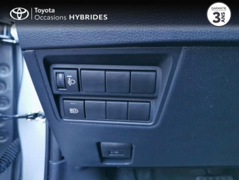 Photo 15 du bon plan TOYOTA Yaris 116h Dynamic Business 5p + Programme Beyond Zero Academy MY22 occasion à 19690 €