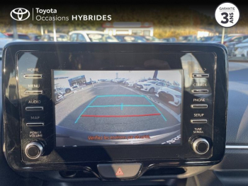 Photo 13 du bon plan TOYOTA Yaris 116h Dynamic Business 5p + Programme Beyond Zero Academy MY22 occasion à 19690 €