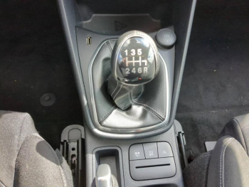 Photo 8 du bon plan FORD Fiesta 1.0 EcoBoost Hybrid 125ch Titanium Business 5p occasion à 15600 €