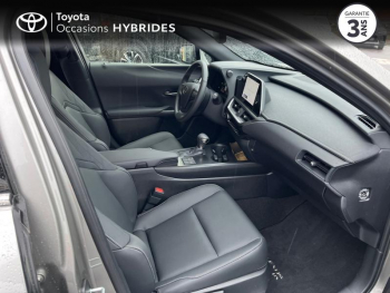 Photo 6 du bon plan LEXUS UX 250h 2WD F SPORT Design occasion à 31990 €